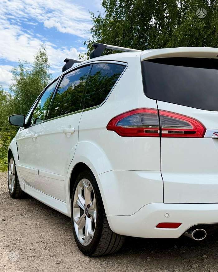 Ford S-MAX 2014 — photo 15