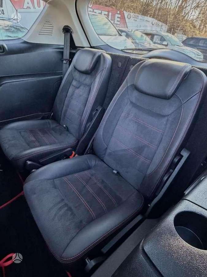 Ford S-MAX 2014 — photo 26