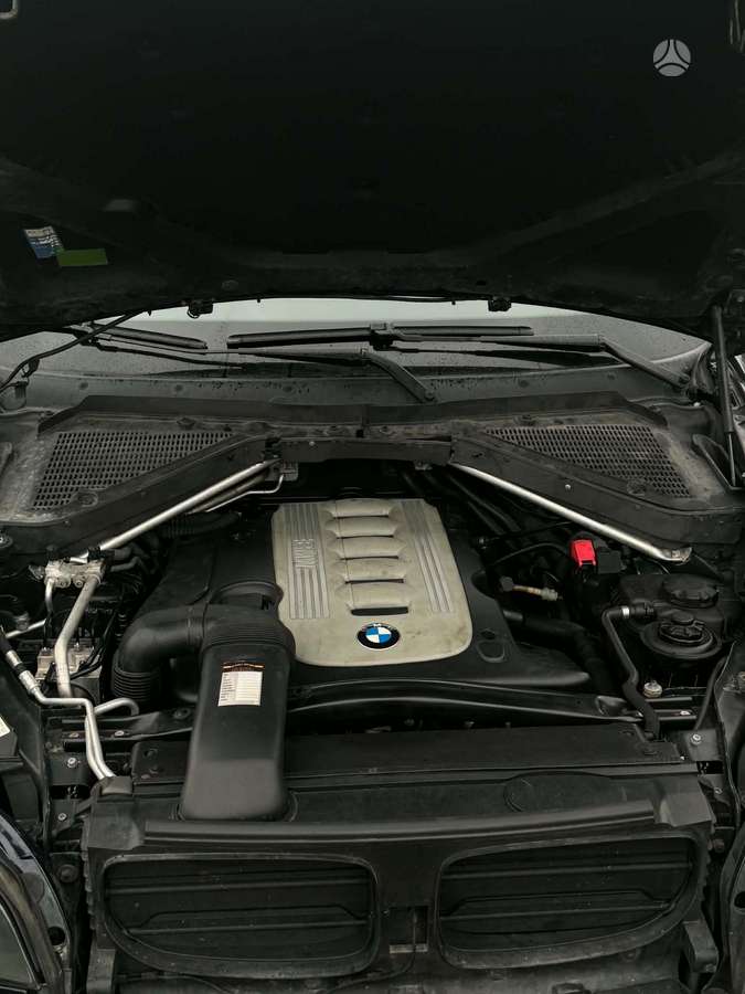 BMW X5 2008 — photo 12