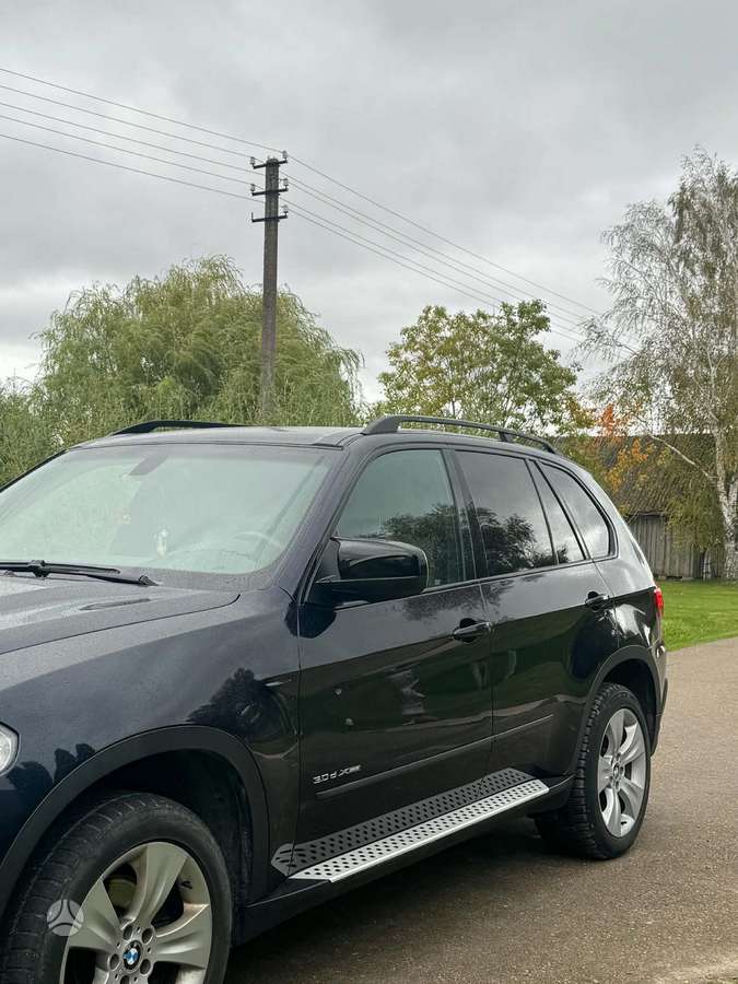 BMW X5 2008 — interior