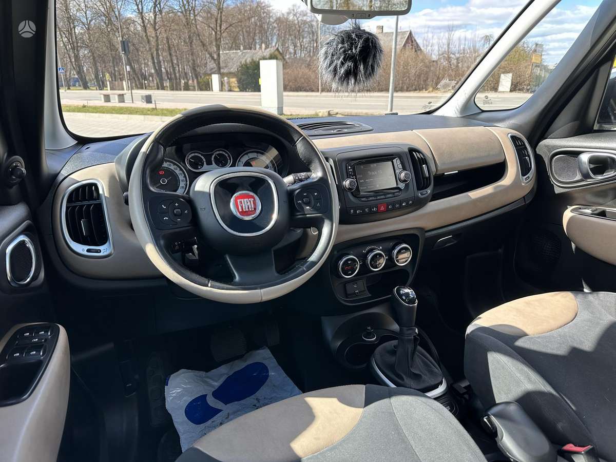 Fiat 500L 2013 — photo 9