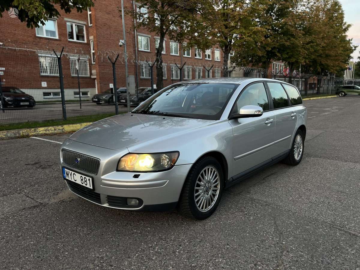 Volvo V50 2007 — vehicle for AFU Ukraine