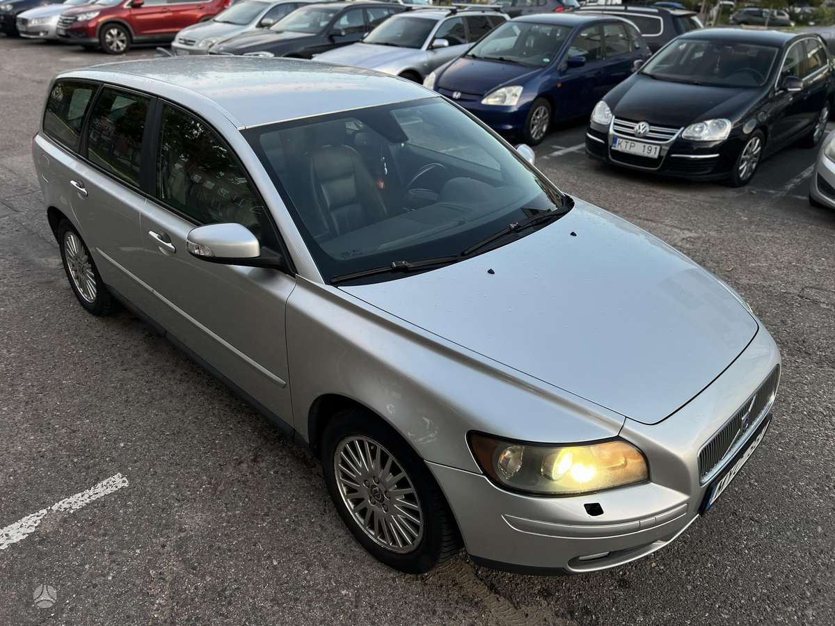 Volvo V50 2007 — photo 11
