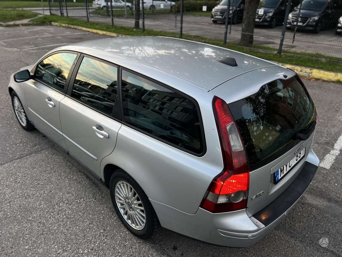 Volvo V50 2007 — photo 13