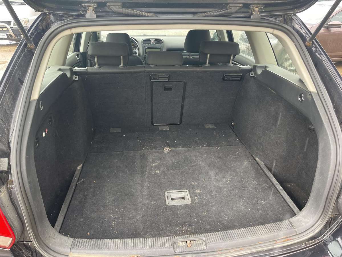 Volkswagen Golf 2010 — photo 11
