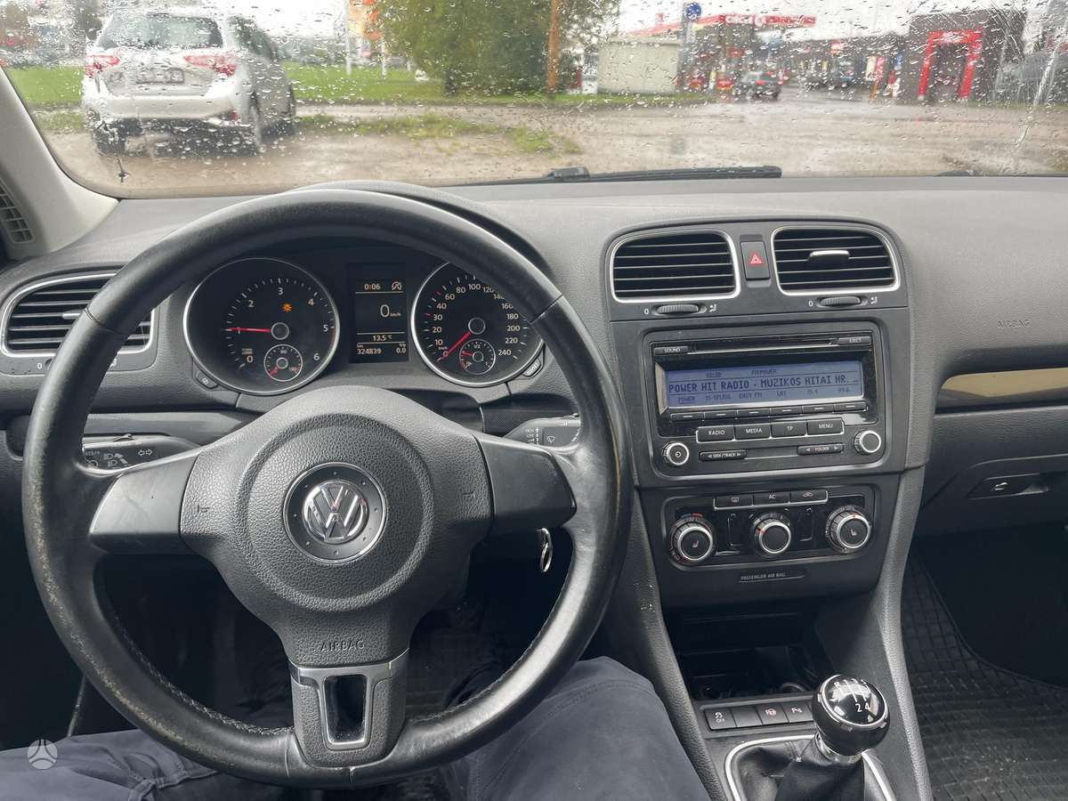 Volkswagen Golf 2010 — photo 7