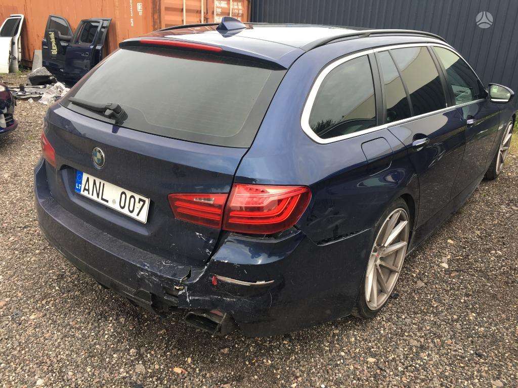 BMW 530 2013 — вигляд ззаду