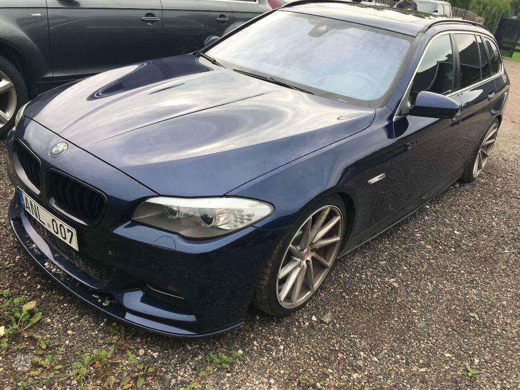 BMW 530 2013 — двигун 2993 cm³, 258 HP (190kW)