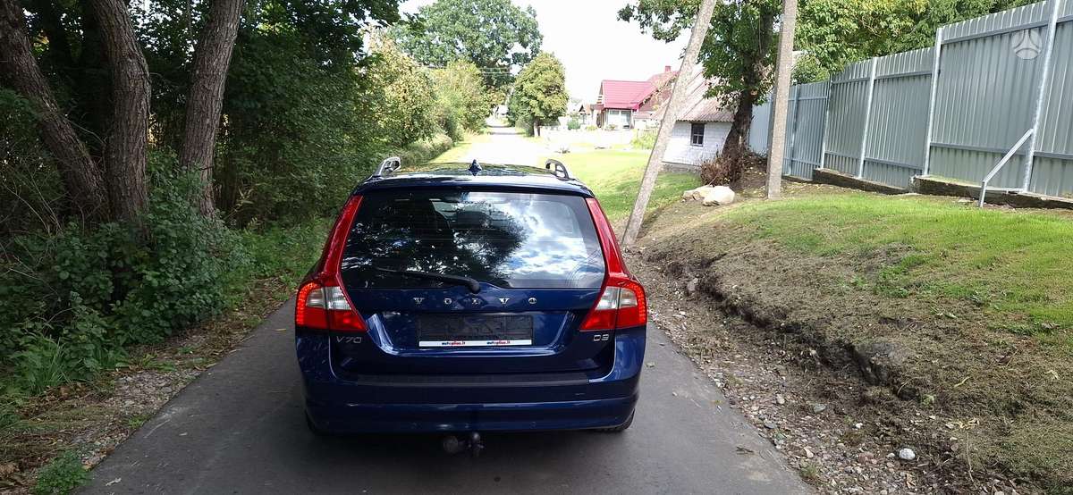 Volvo V70 2012 — photo 18
