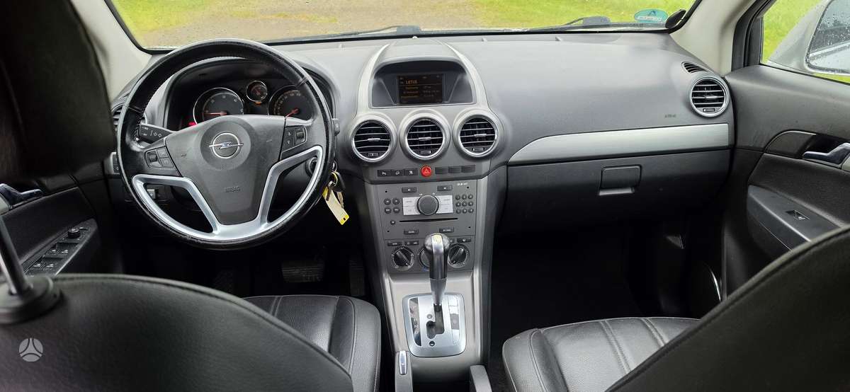 Opel Antara 2009 — photo 14
