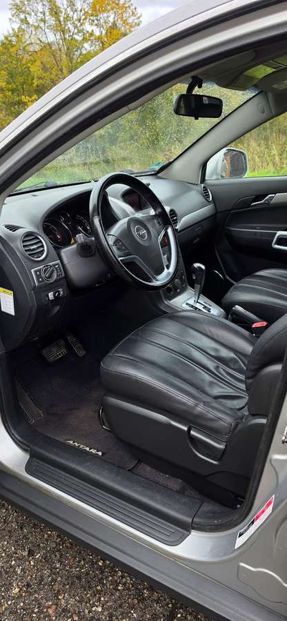 Opel Antara 2009 — photo 18