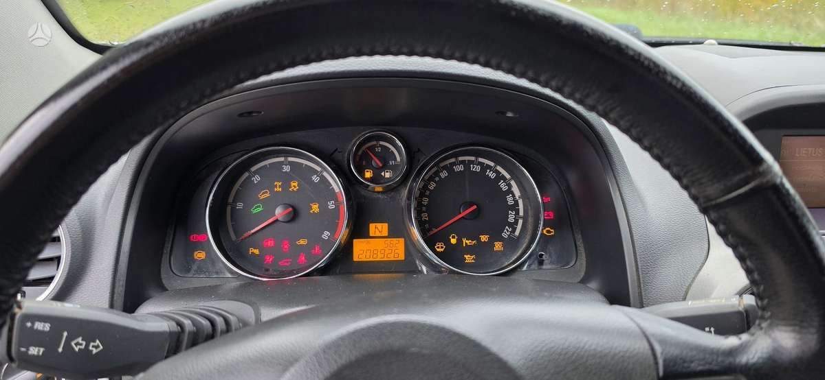 Opel Antara 2009 — photo 19