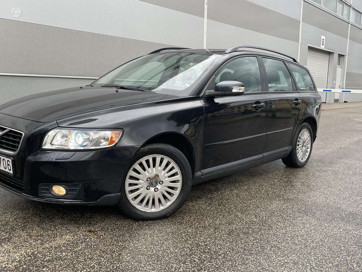 Volvo V50 2008 — vehicle for AFU Ukraine
