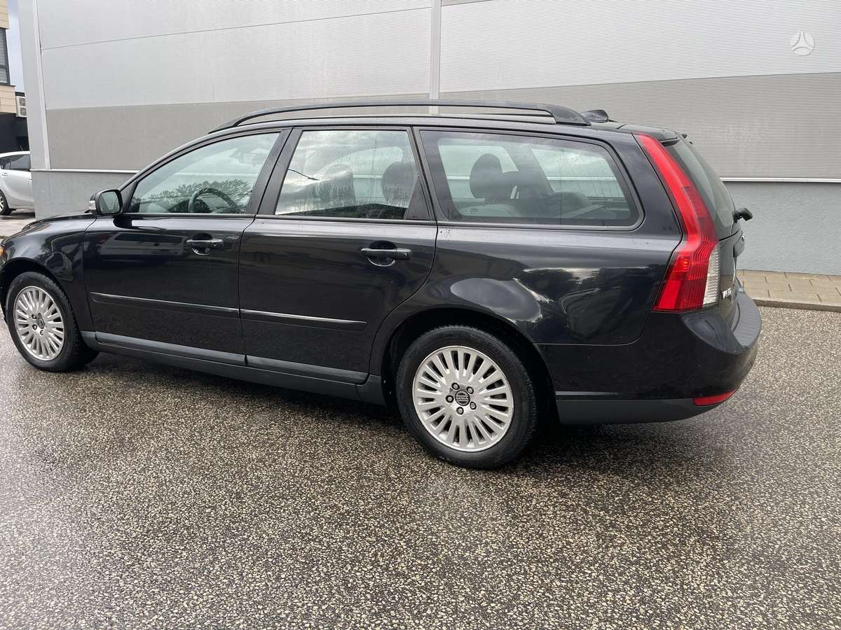 Volvo V50 2008 — photo 11