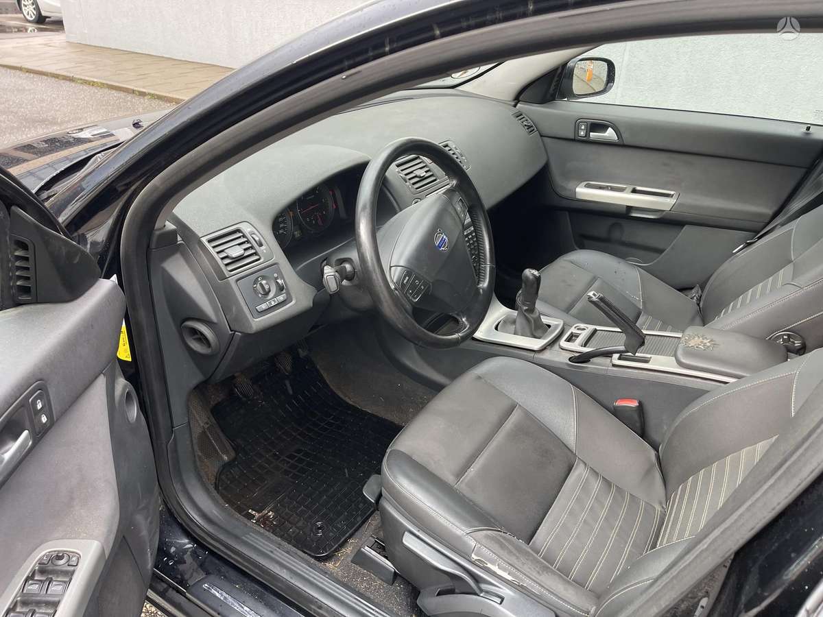 Volvo V50 2008 — photo 19