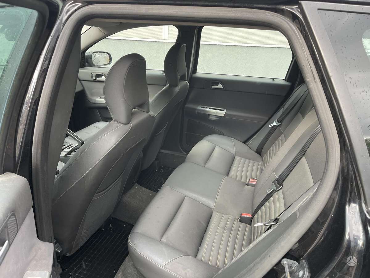 Volvo V50 2008 — photo 20