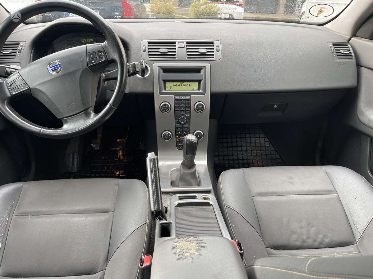 Volvo V50 2008 — photo 21
