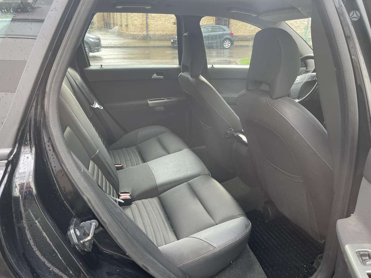 Volvo V50 2008 — photo 23