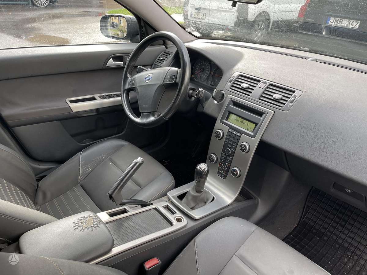 Volvo V50 2008 — photo 25