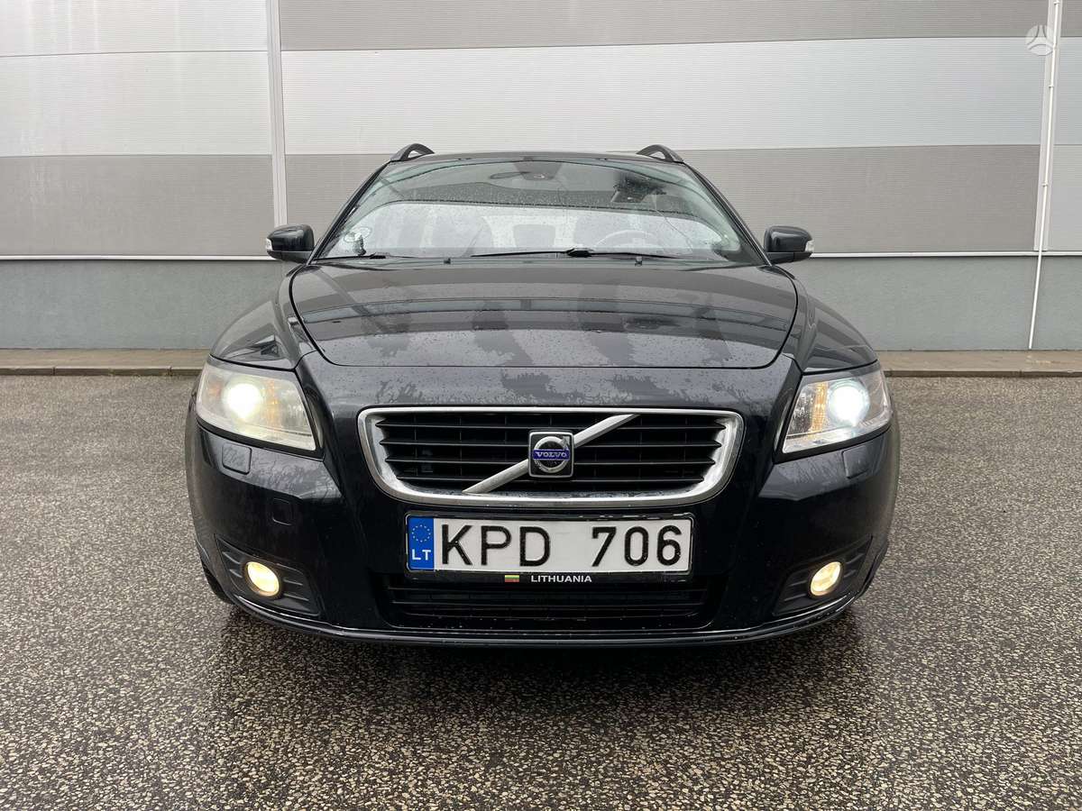 Volvo V50 2008 — photo 9
