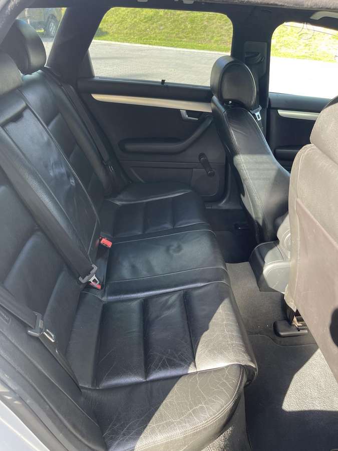 Audi A4 2005 — photo 11