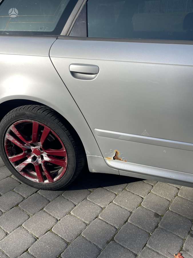 Audi A4 2005 — photo 14
