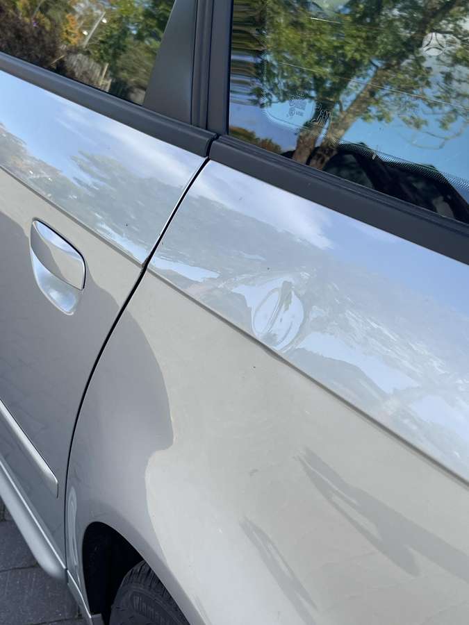 Audi A4 2005 — photo 16