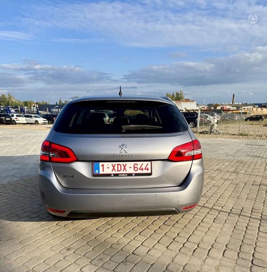 Peugeot 308 2015 — photo 8