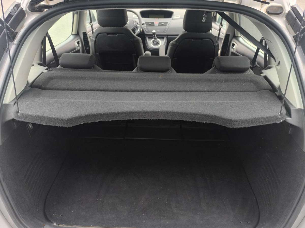 Citroen C4 2011 — photo 5