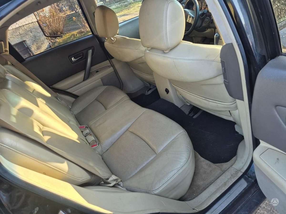 Infiniti FX35 2006 — photo 8