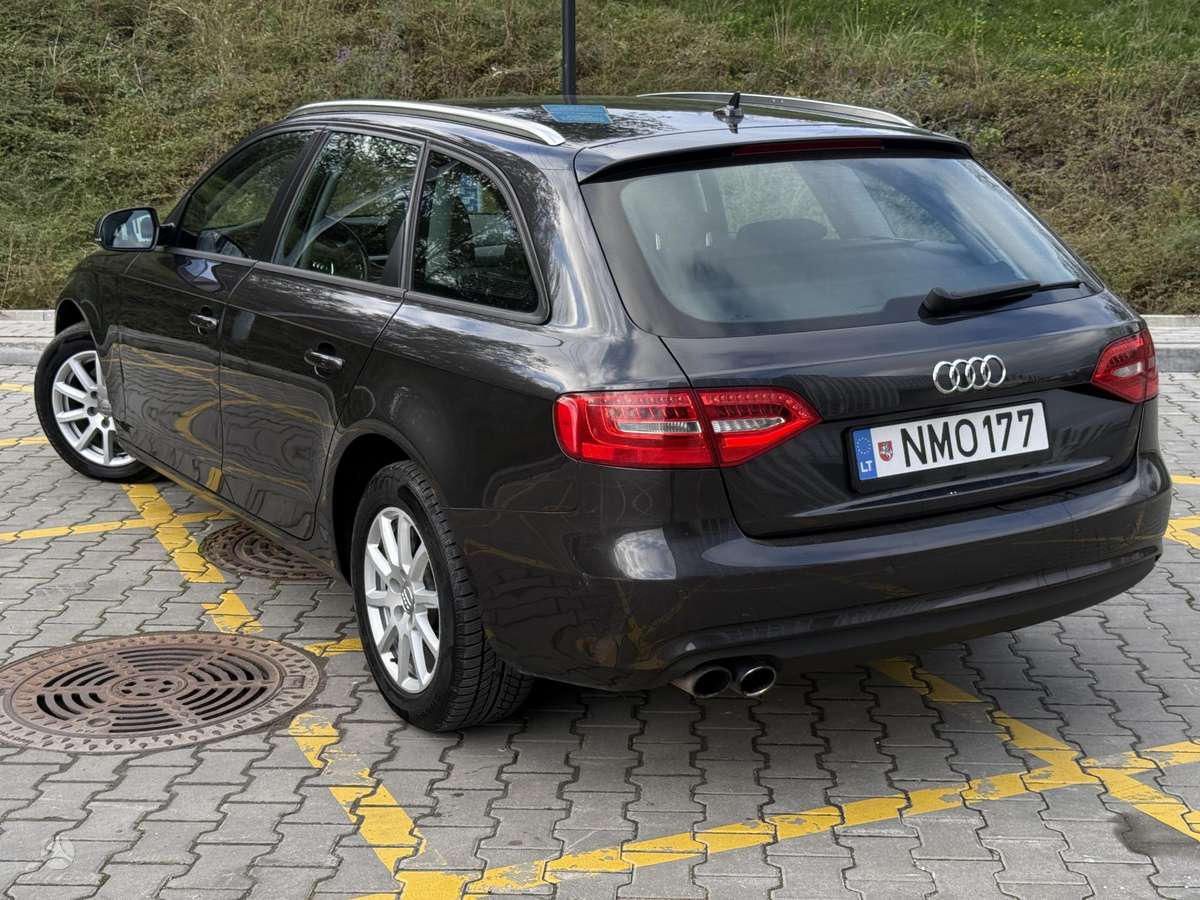 Audi A4 2012 — engine 1968 cm³, 143 HP (105kW)