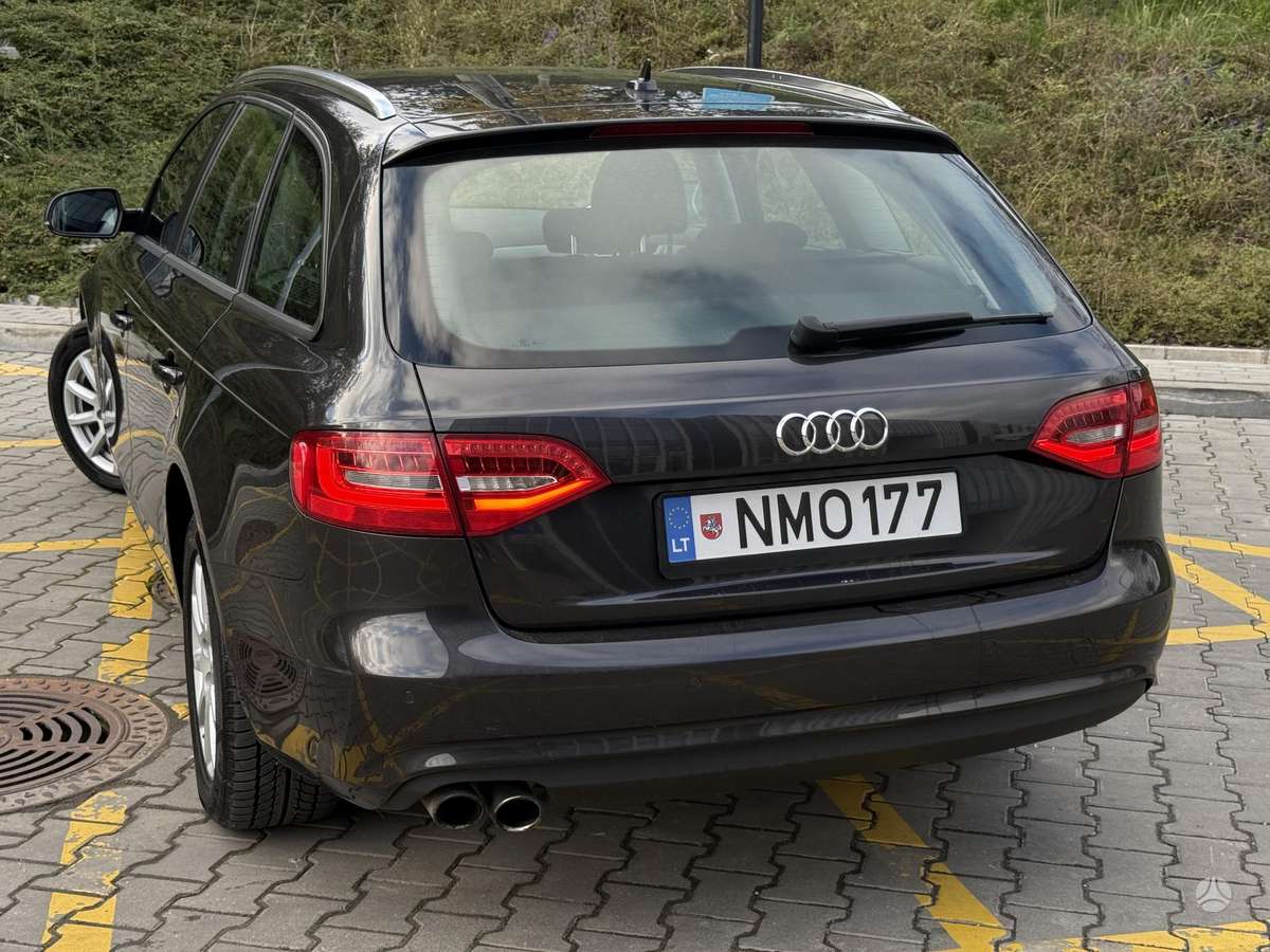 Audi A4 2012 — photo 5