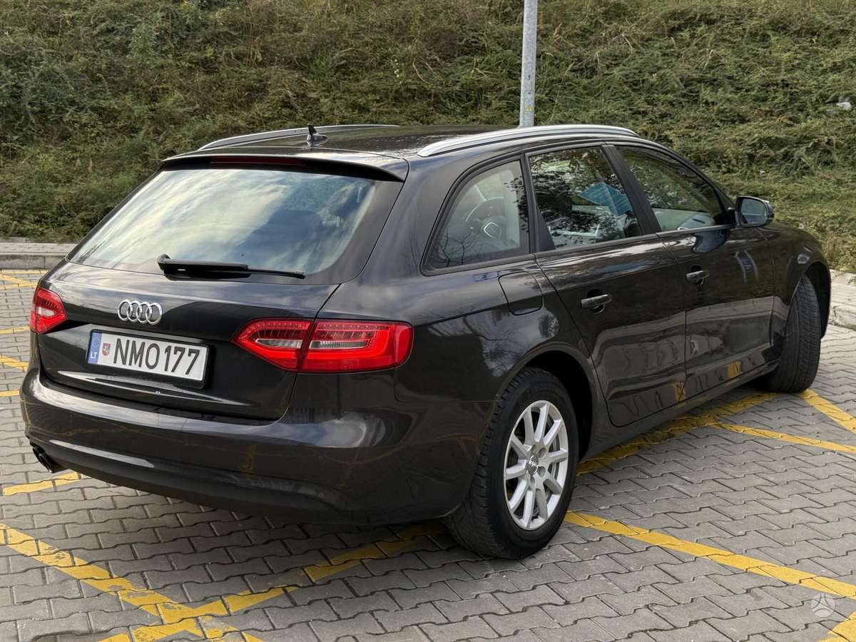 Audi A4 2012 — photo 6