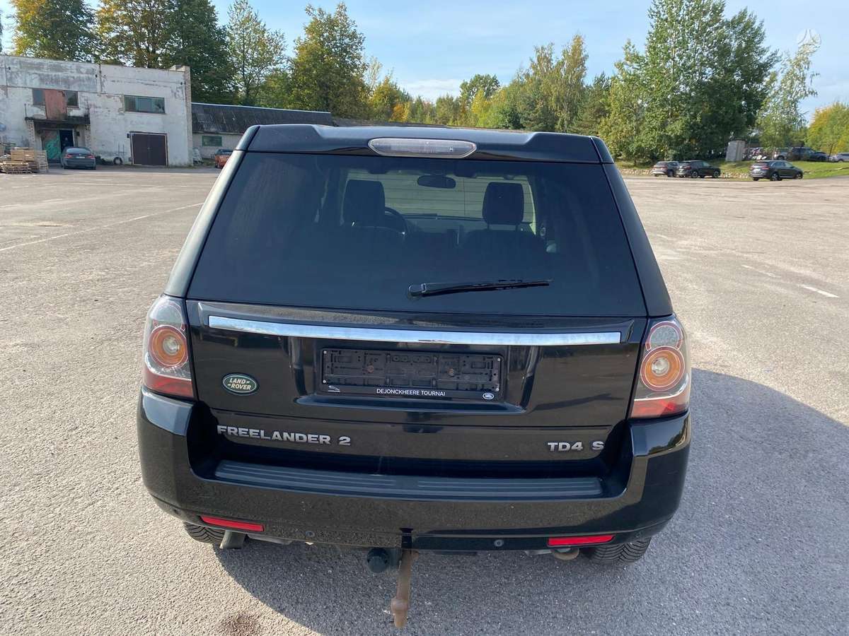 Land Rover 2014 — engine 2179 cm³, 150 HP (110kW)