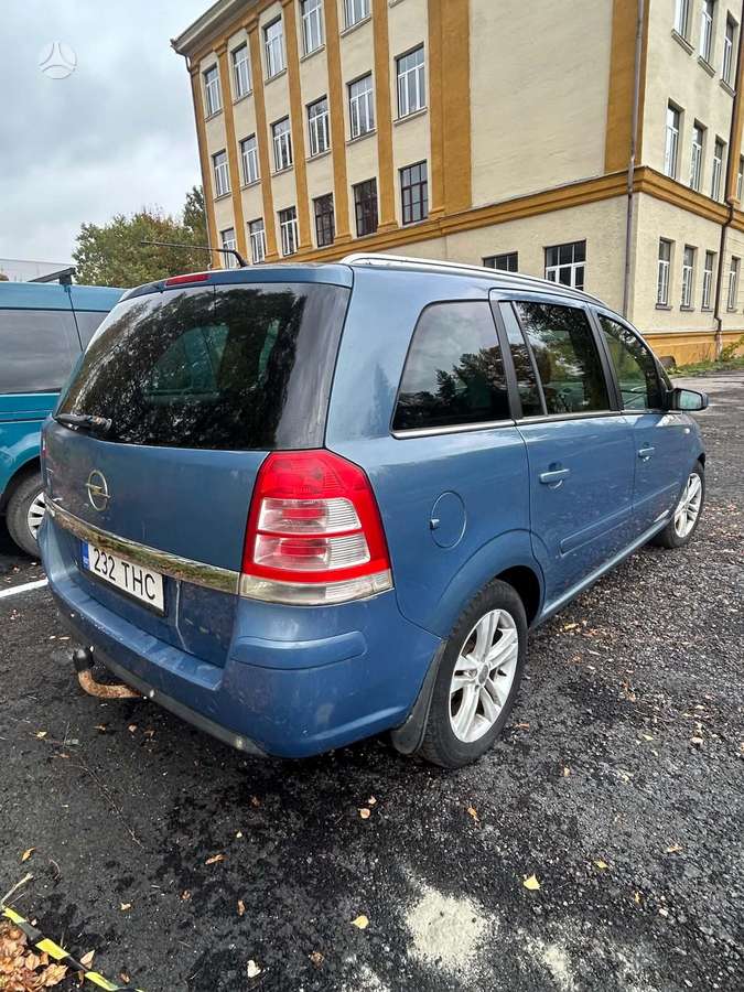 Opel Zafira 2008 — engine 1910 cm³, 150 HP (110kW)