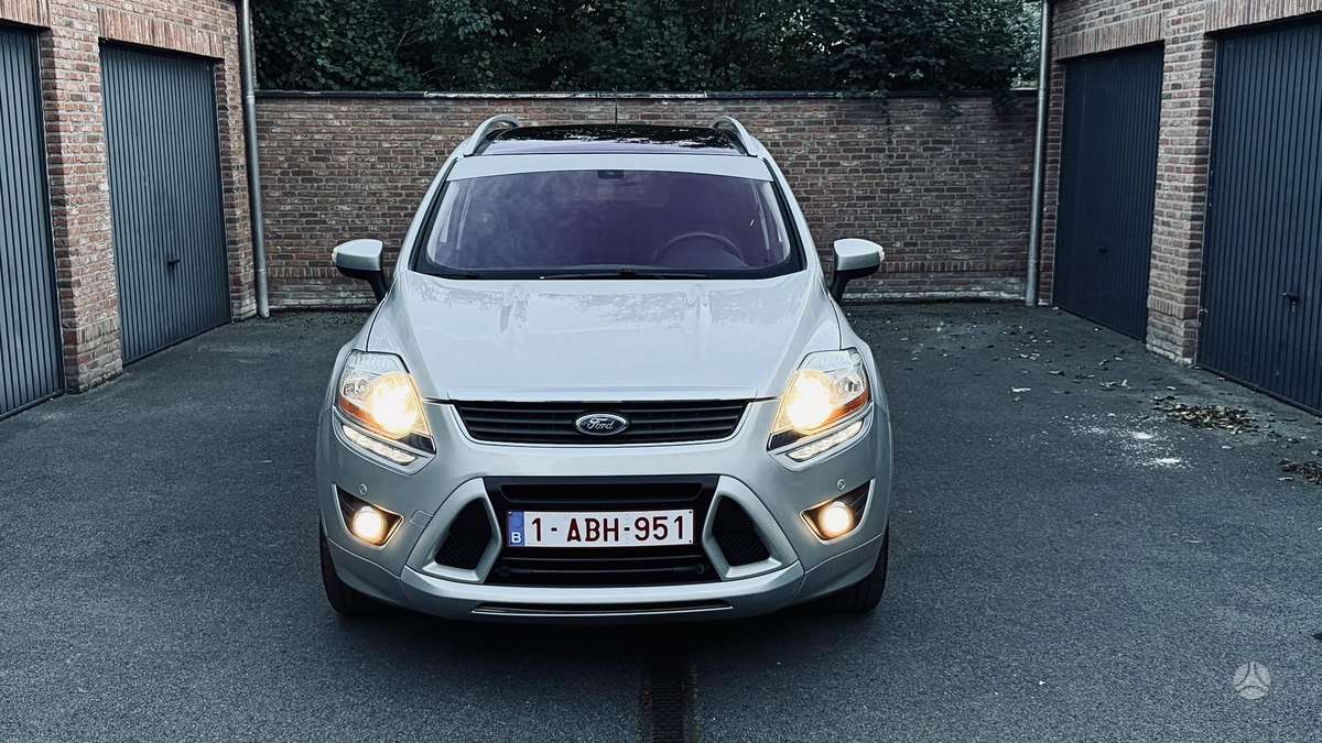 Ford Kuga 2010 — photo 11