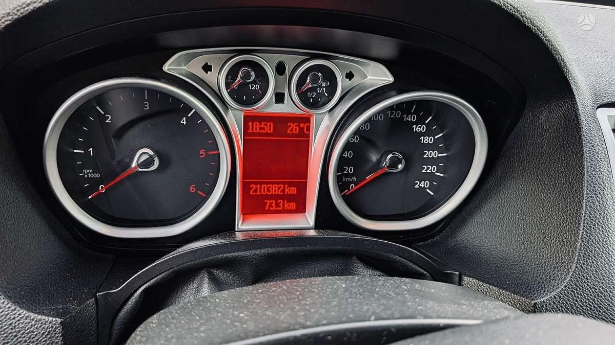 Ford Kuga 2010 — photo 20
