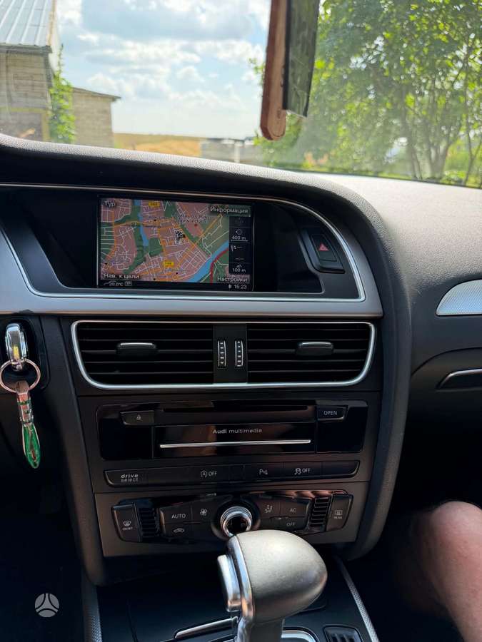 Audi A4 2013 — photo 13