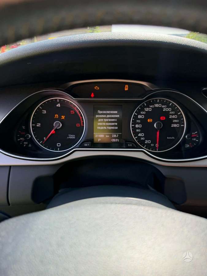 Audi A4 2013 — photo 15