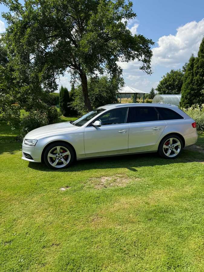 Audi A4 2013 — rear view