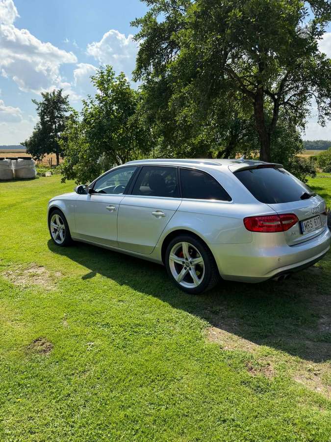 Audi A4 2013 — photo 5