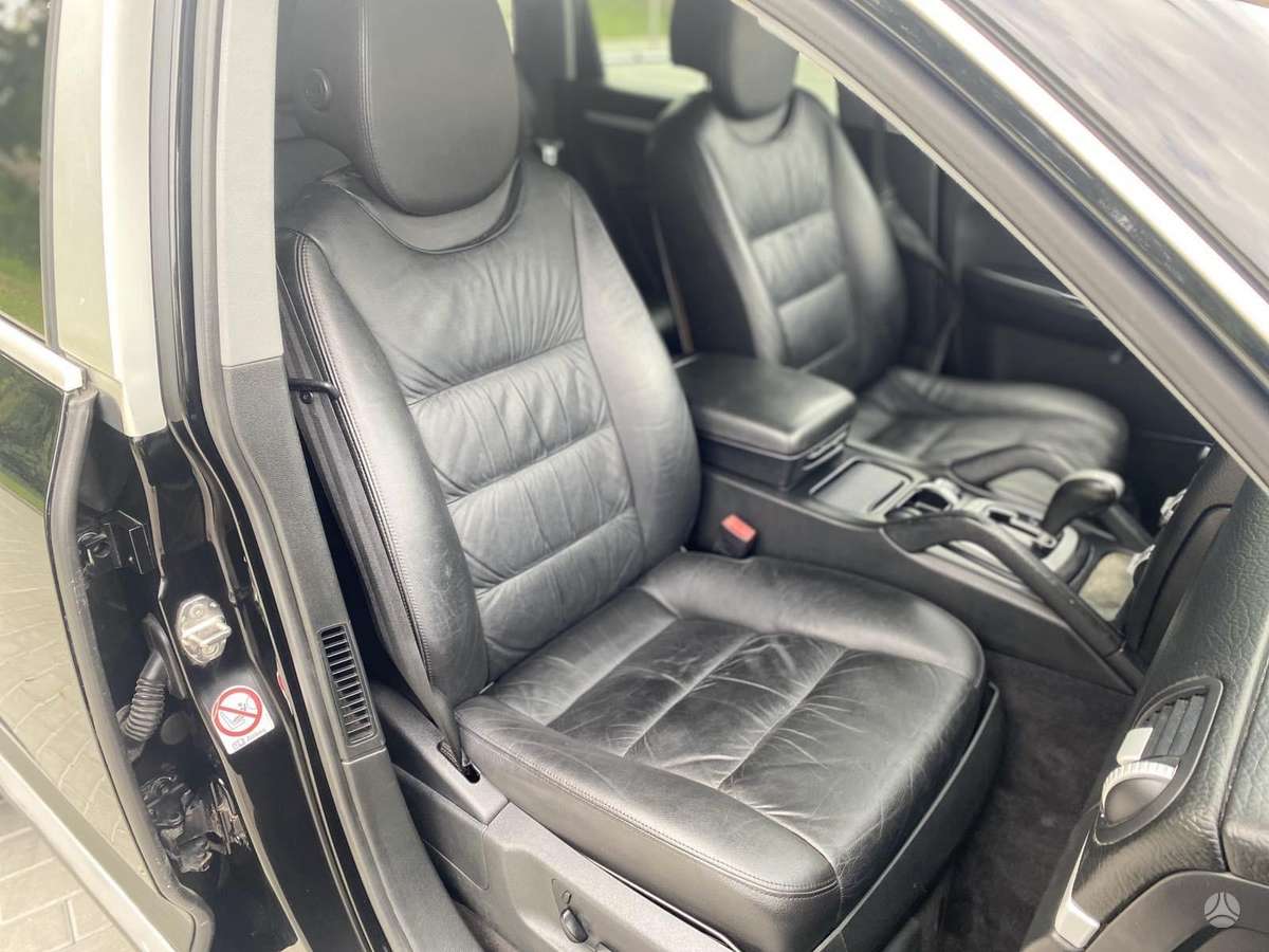 Porsche Cayenne 2004 — photo 12
