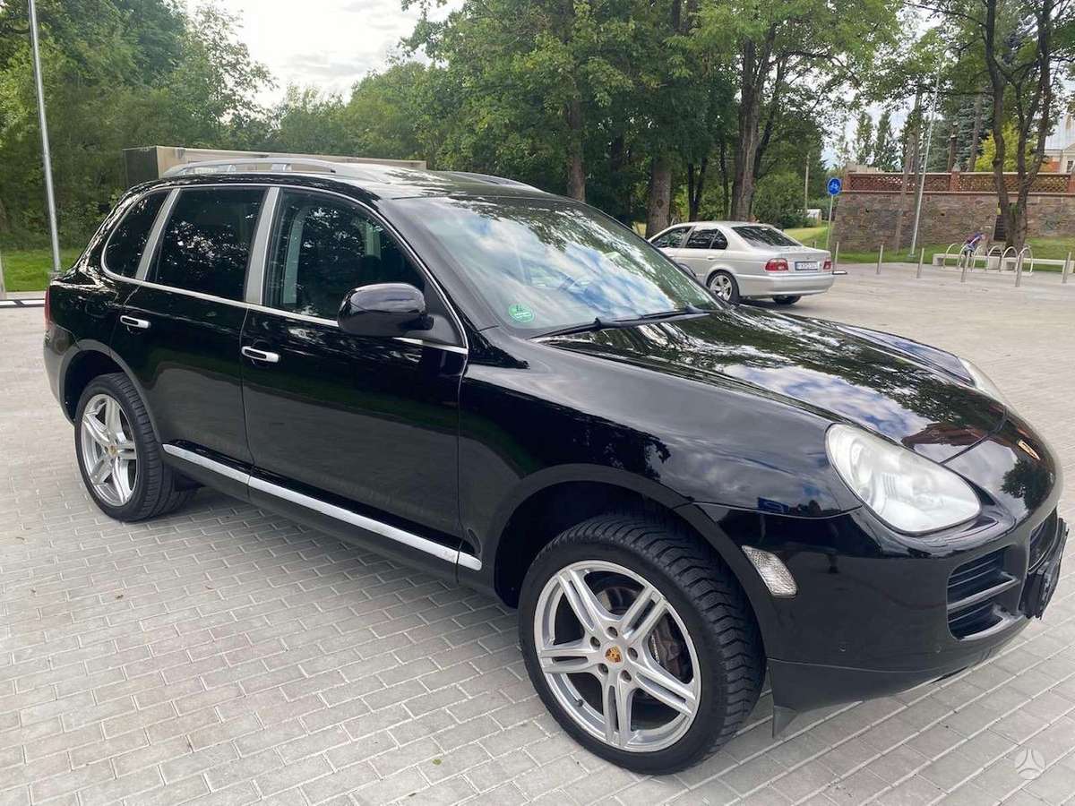 Porsche Cayenne 2004 — photo 14