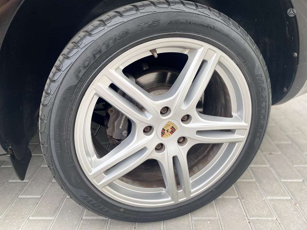 Porsche Cayenne 2004 — photo 19