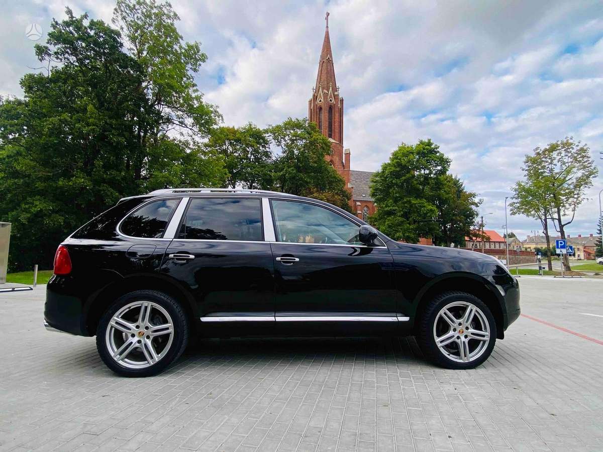 Porsche Cayenne 2004 — photo 26