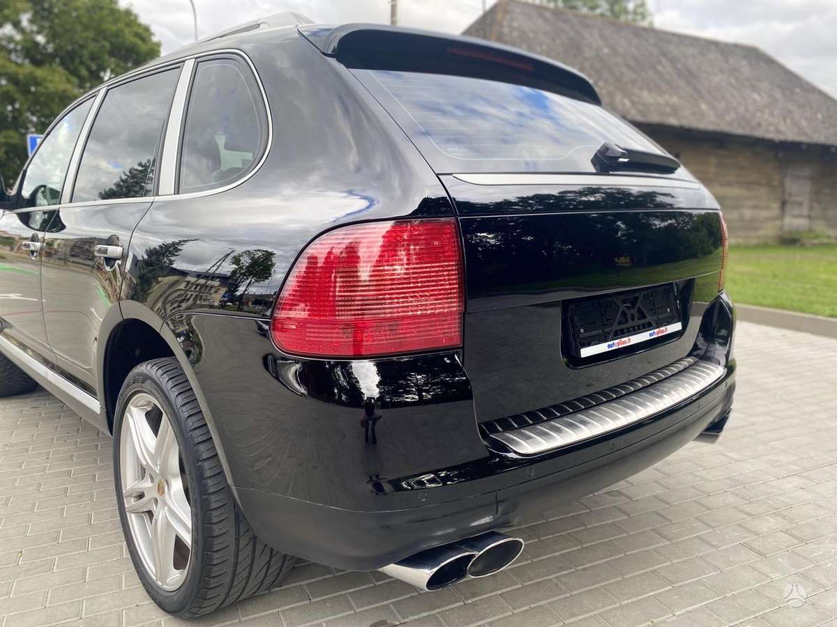 Porsche Cayenne 2004 — photo 5