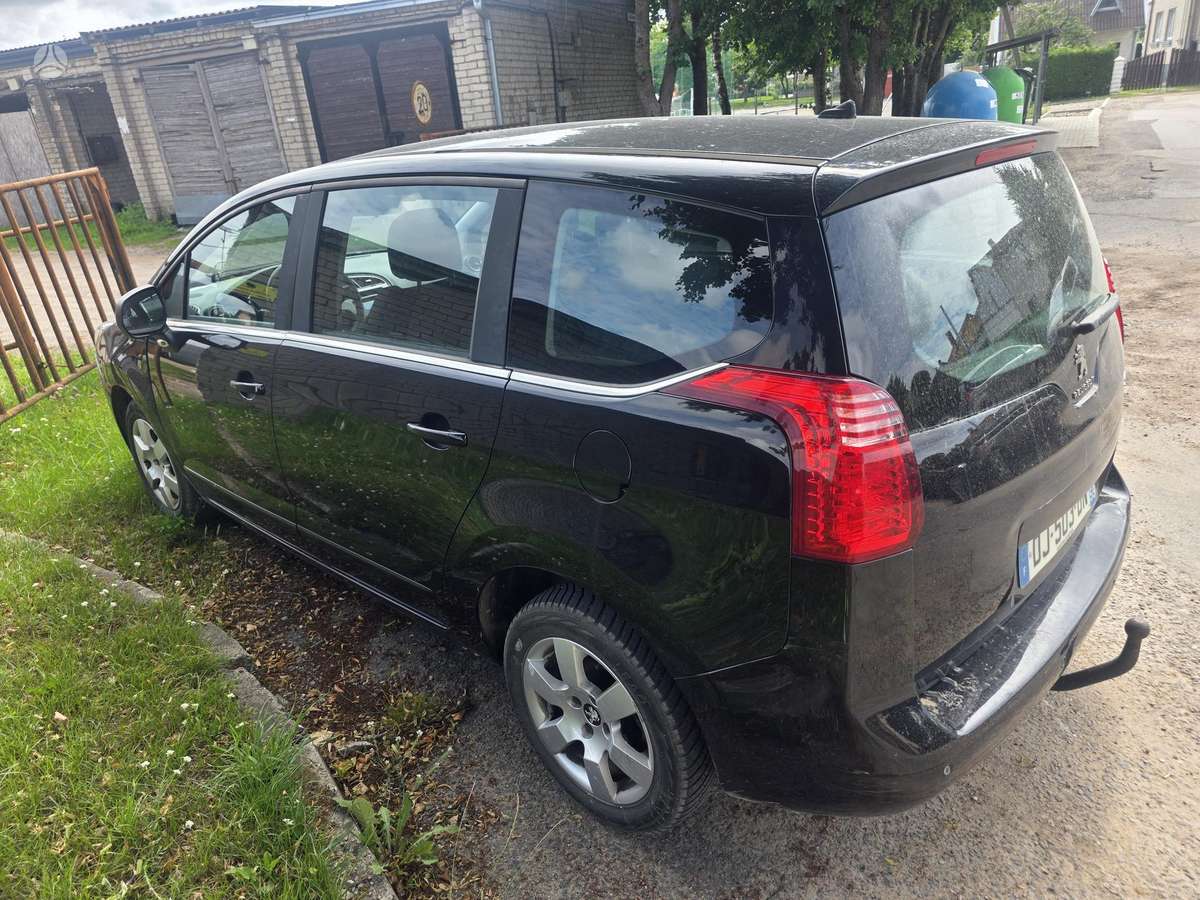 Peugeot 5008 2014 — photo 18