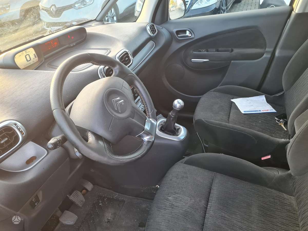 Citroen C3 2010 — photo 13
