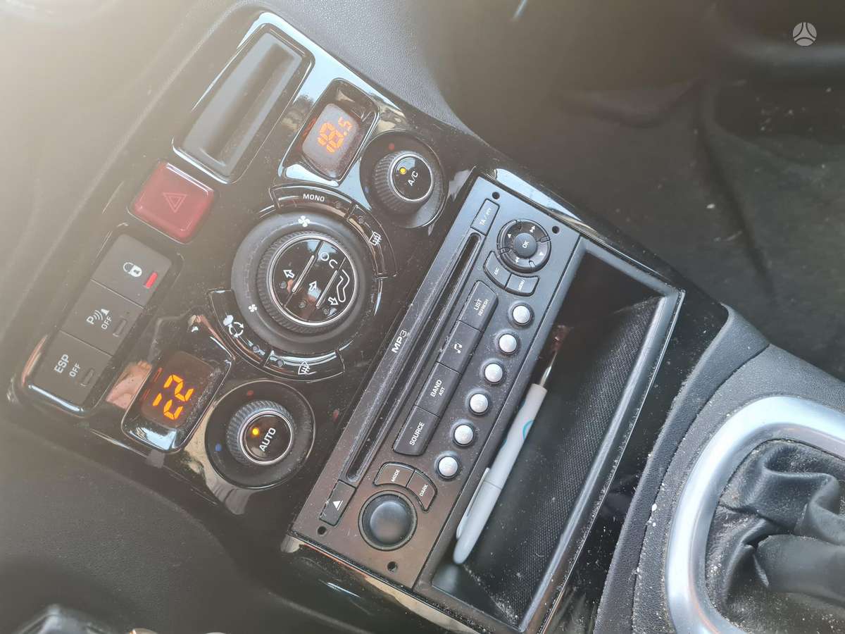 Citroen C3 2010 — photo 14