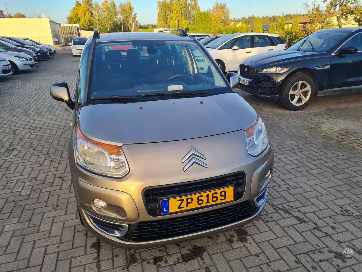 Citroen C3 2010 — photo 8